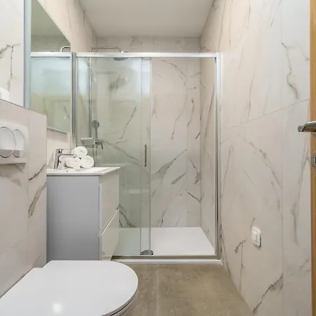 New! King With Private Pool With Hydromassage, 4 Bedrooms, 3km From Sea And Town Villa *