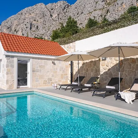 Villa New! King With Private Pool With Hydromassage, 4 Bedrooms, 3km From Sea And Town Omis
